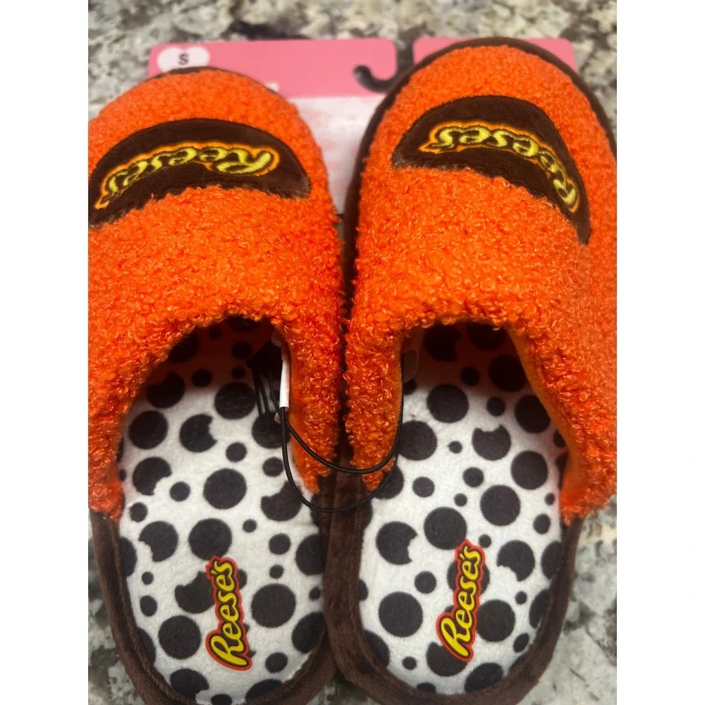 Hershey's Novelty Slippers Kids Small‎ 13/1-Set of 2